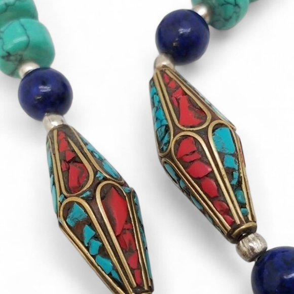 Multi-Stone Inlay Beaded necklace - Turquoise, Coral, Lapis & Silver look. - Picture 5 of 6